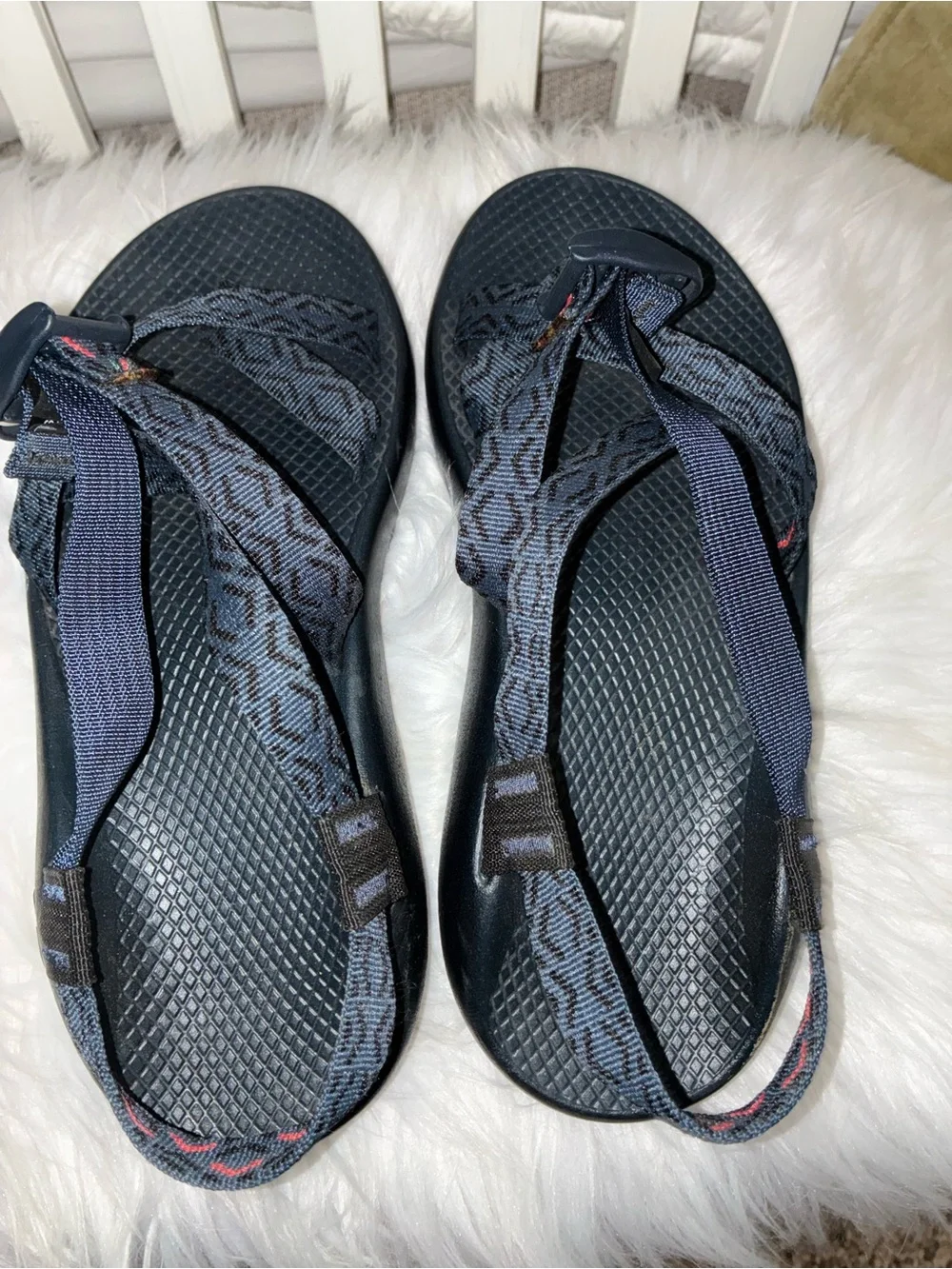 Chaco Z/2 Classic Sandals in the Stepped Navy colorway Sz 9
